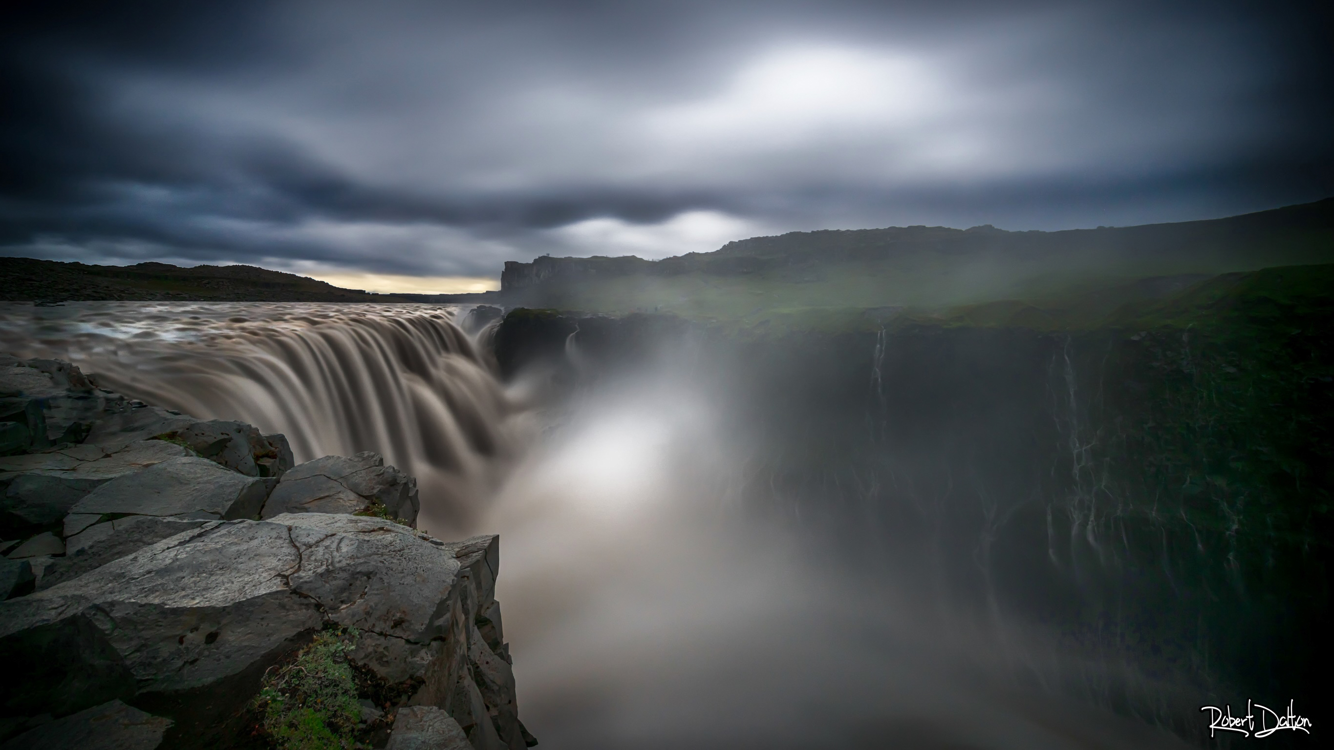 dramatischer Sonnenuntergang