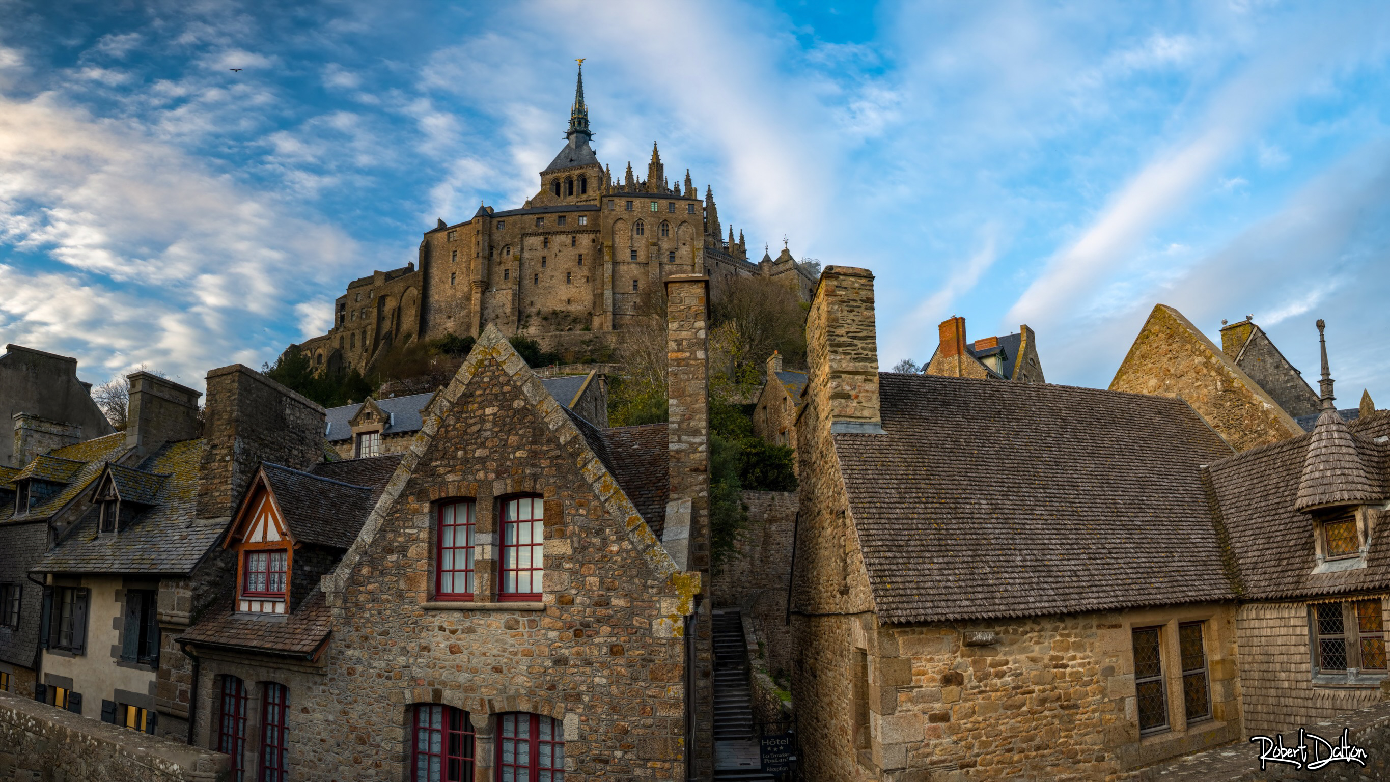Innerhalb der Mauern von Mont St. Michel