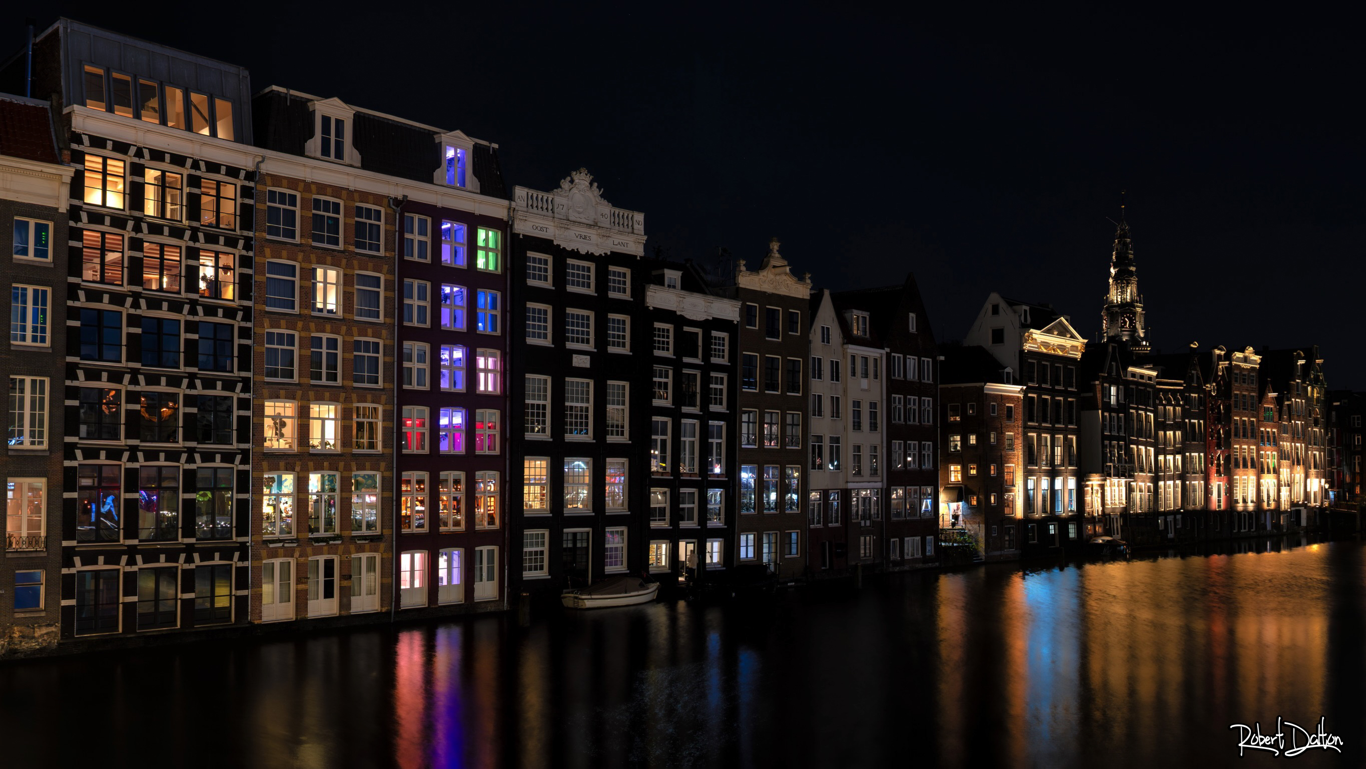 Das alte Amsterdam bei Nacht